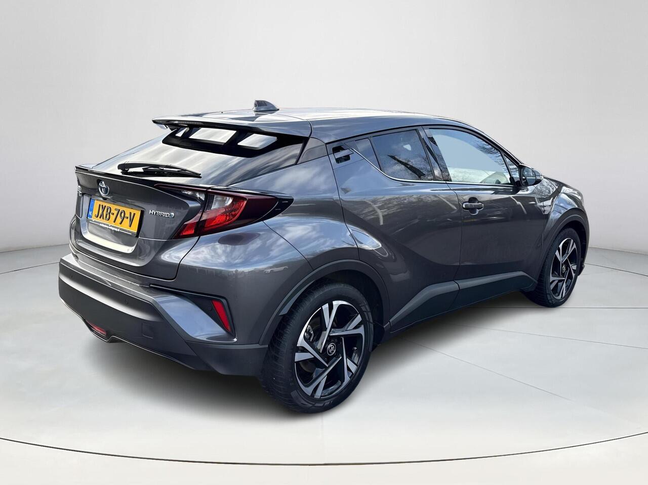 Toyota C-HR 1.8 Hybrid Dynamic | Navigatie | Apple CarPlay/Android auto | Achteruitrijcamera | Stoelverwarming