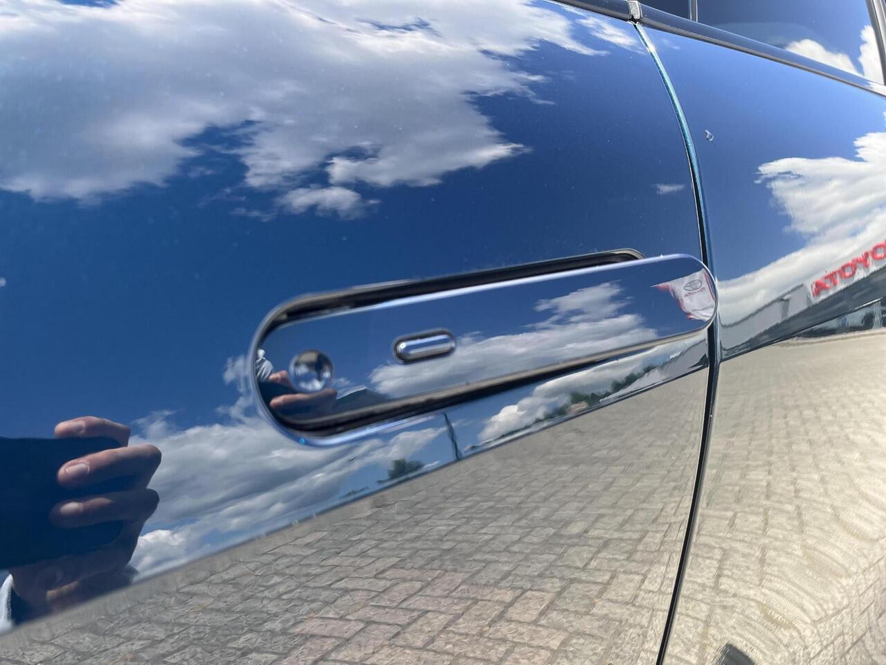 Toyota C-HR 2.0 Hybrid 200 First Edition | All-in prijs | Navigatie | Camera | Airco