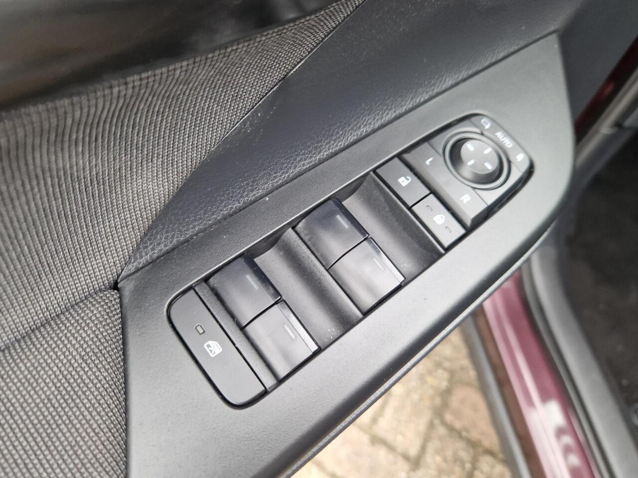 Toyota C-HR 1.8 Hybrid 140 First Edition