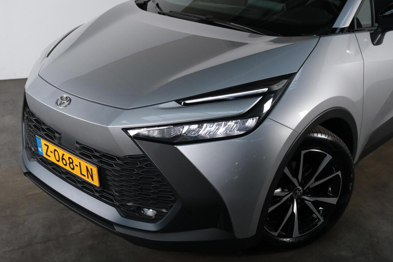 Toyota C-HR 1.8 Hybrid 140 Dynamic, Climate & Cruise control, BSM, Apple Carplay/Android Auto, Privacy Glass, Sensoren, 18" inch lm velgen!