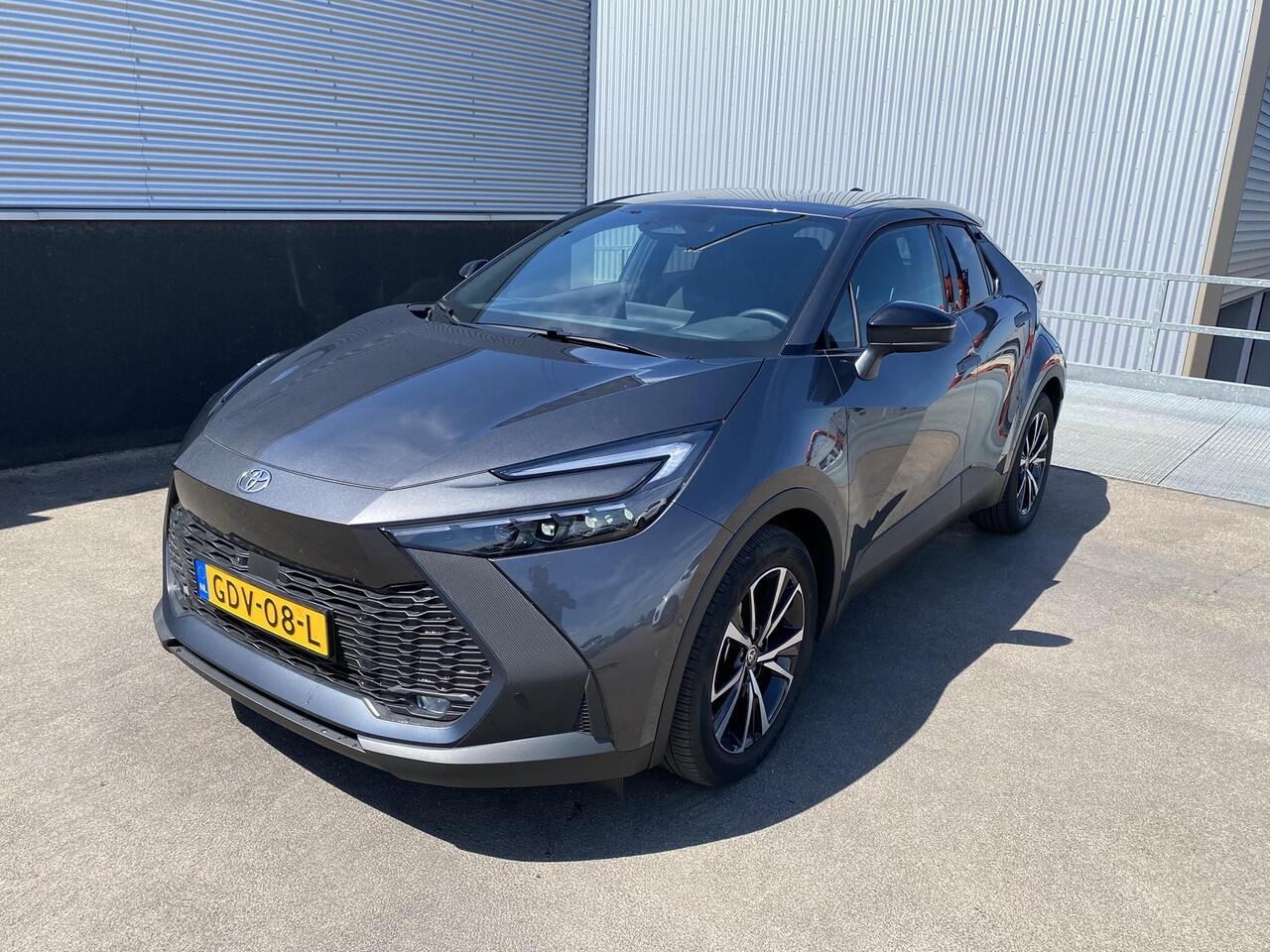 Toyota C-HR 1.8 Hybrid 140 First Edition | 360° camera | Dodehoek detectie | Apple CarPlay/Android Auto | Adaptieve cruise control | Keyless | Parkeersensoren | Elektr. inklapbare buitenspiegels |