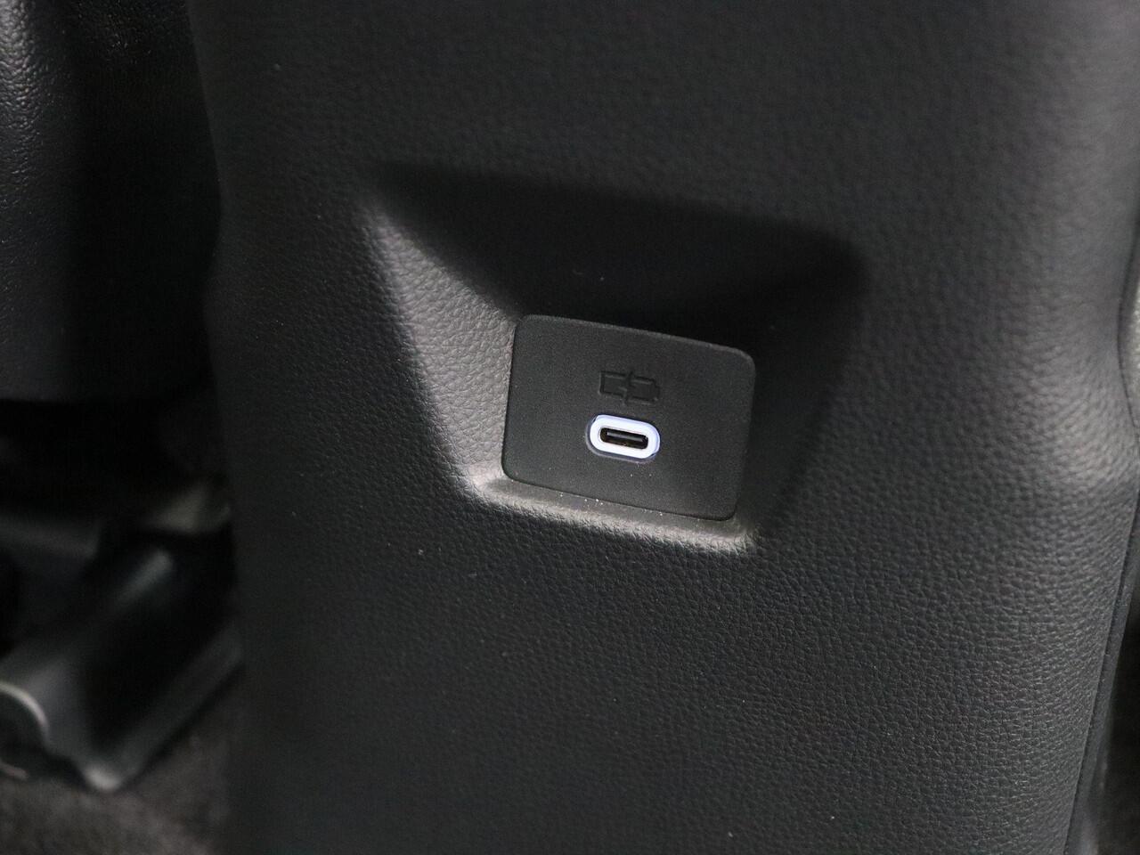 Toyota C-HR 1.8 Hybrid 140 Dynamic | Stoel, Stuur en Voorruitverwarming | Keyless Entry | Adaptieve Cruise Control | Elektrische Achterklep |