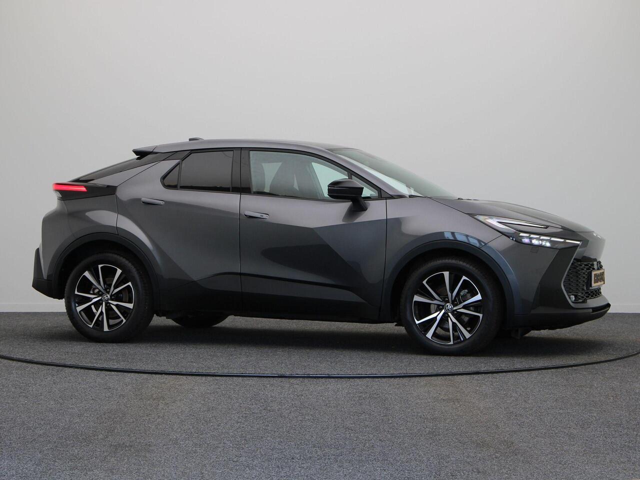 Toyota C-HR 1.8 Hybrid 140 Dynamic | Stoel, Stuur en Voorruitverwarming | Keyless Entry | Adaptieve Cruise Control | Elektrische Achterklep |