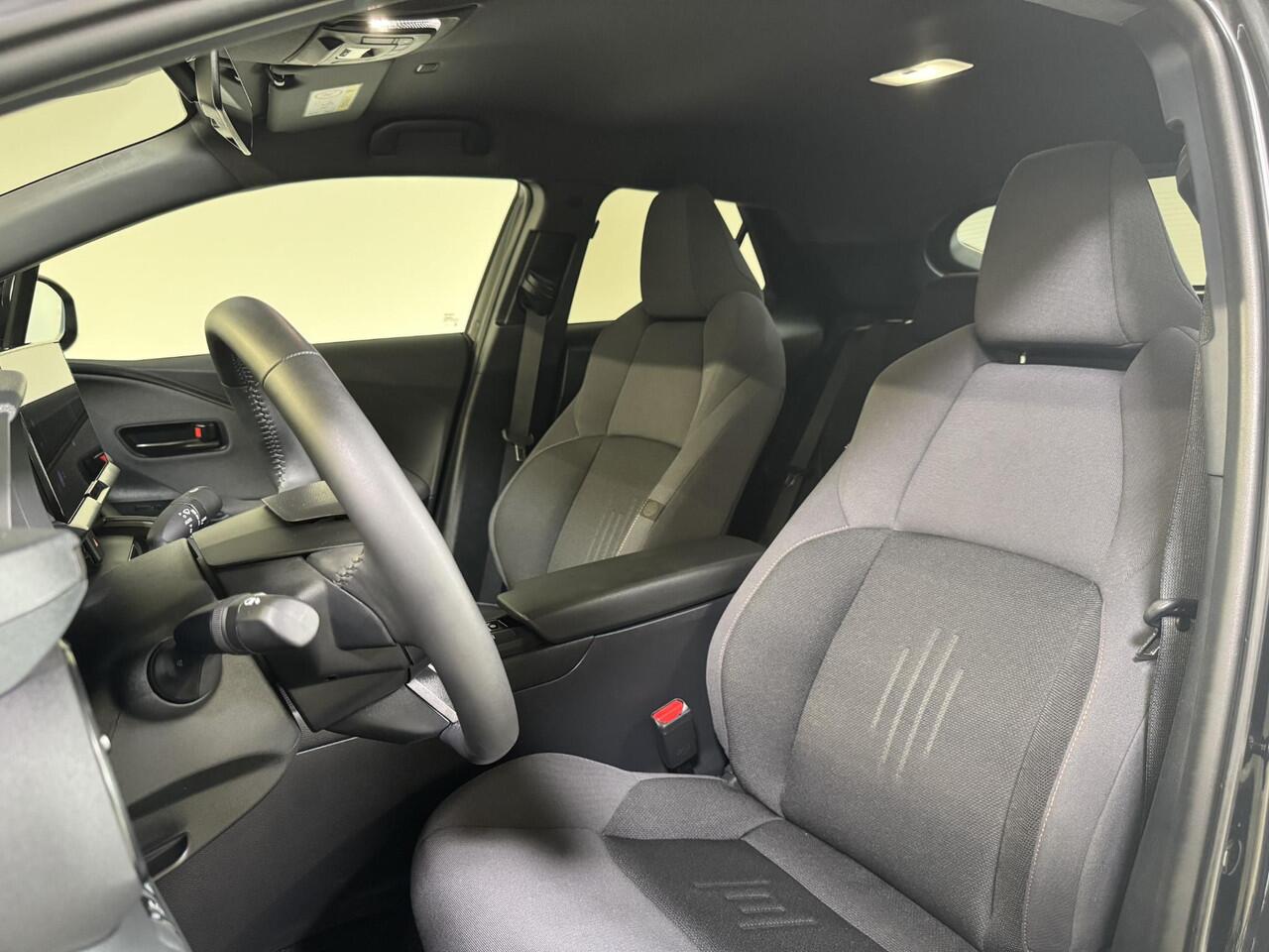 Toyota C-HR 1.8 Hybrid 140 First Edition | Prisma-LED | Elektr. klep | Stoel/stuur verw. | PDC V+A |