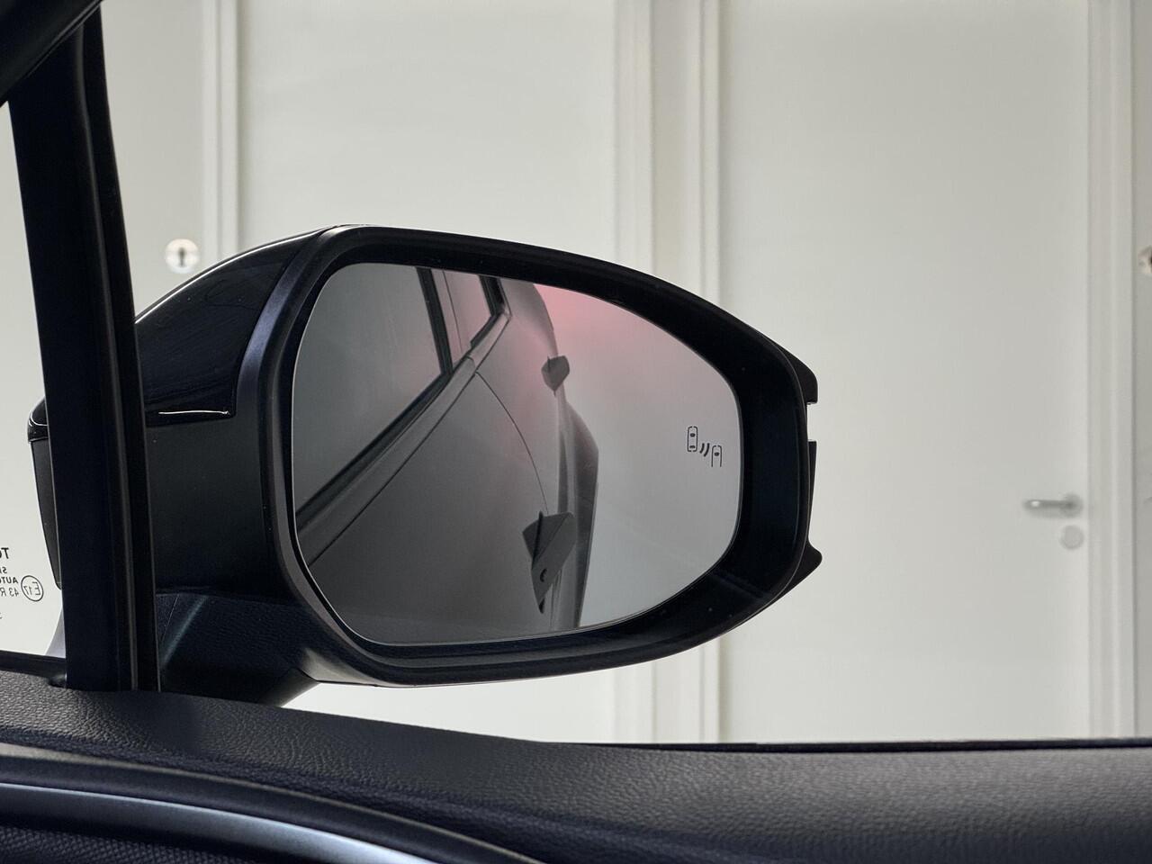 Toyota C-HR 1.8 Hybrid 140 First Edition | Prisma-LED | Elektr. klep | Stoel/stuur verw. | PDC V+A |