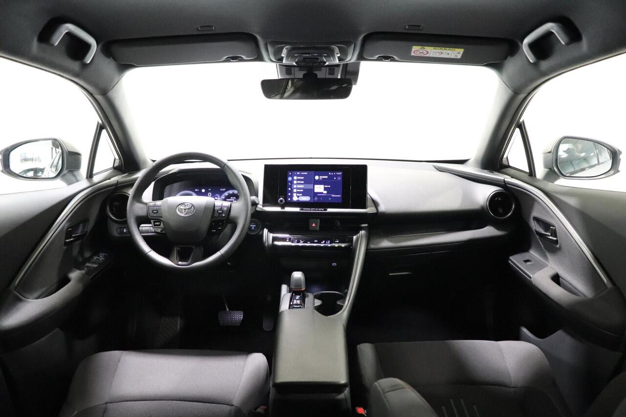 Toyota C-HR 1.8 Hybrid 140 Dynamic, BSM, Apple Carplay/Android Auto, Cruise & Climate control!