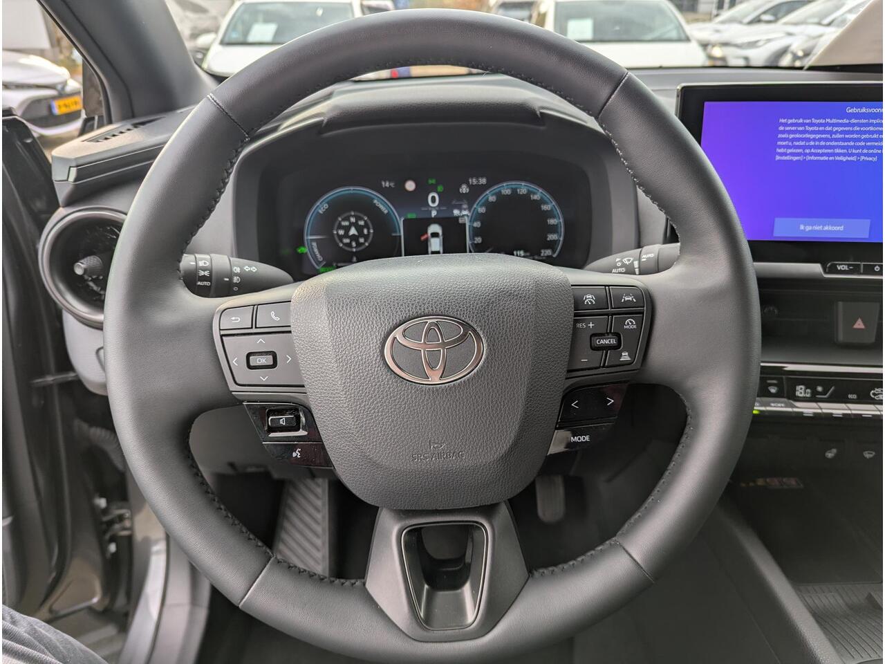 Toyota C-HR Hybrid 140 Team D | Rijklaar | AllSeason | Stoelverwarming |