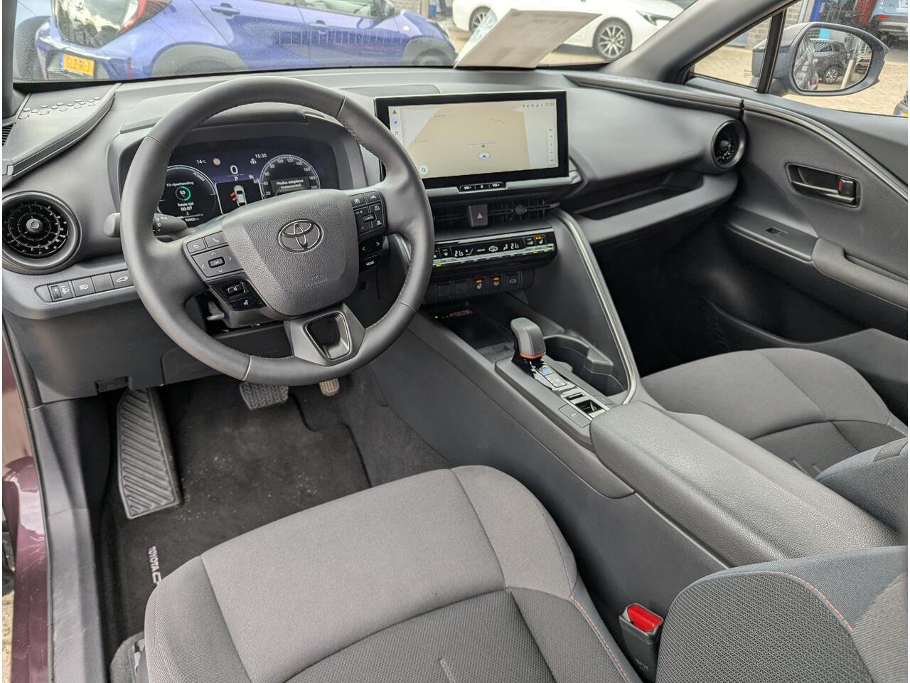 Toyota C-HR Hybrid 140 Team D | Rijklaar | AllSeason | Stoelverwarming |