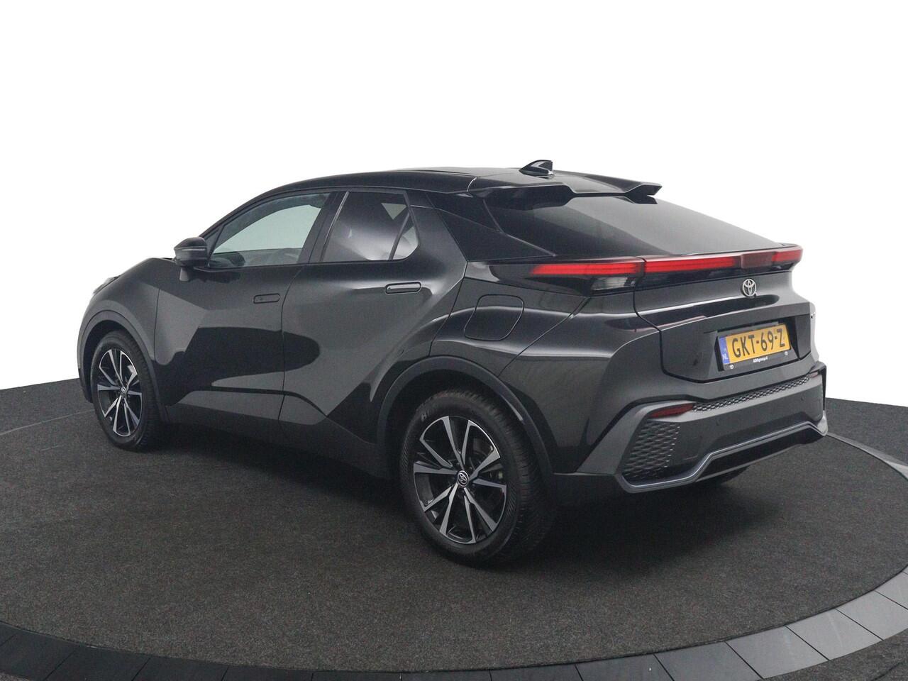 Toyota C-HR 1.8 Hybrid 140 Dynamic | Navigatie | Led Verlichting | Origineel NL | 10 Jaar Garantie |
