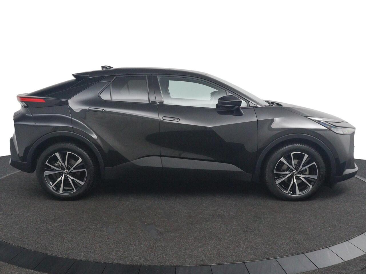 Toyota C-HR 1.8 Hybrid 140 Dynamic | Navigatie | Led Verlichting | Origineel NL | 10 Jaar Garantie |