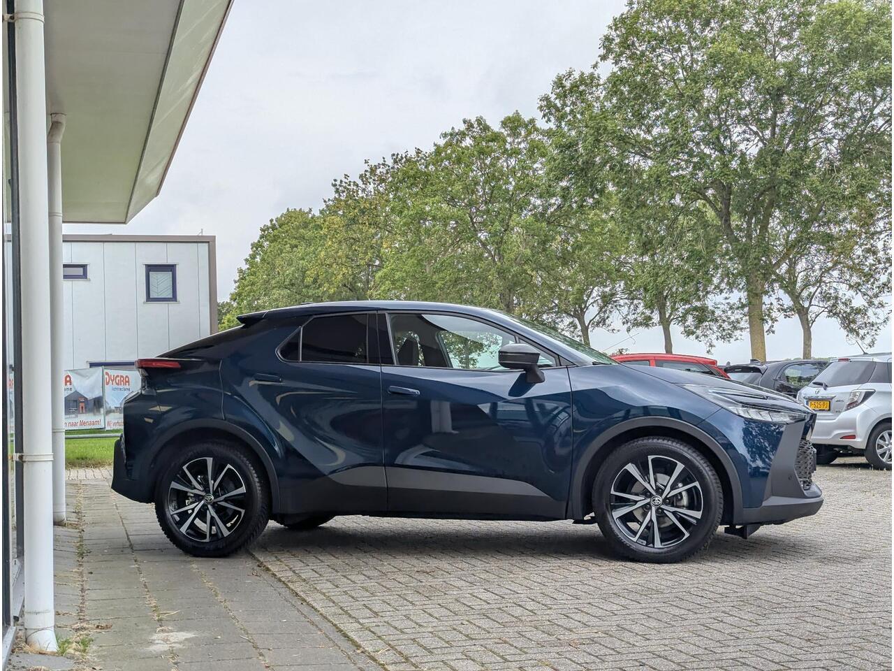Toyota C-HR 1.8 Hybrid 140 Dynamic | ACC | PDC V+A | Camera | Led | Apple Carplay / Android Auto