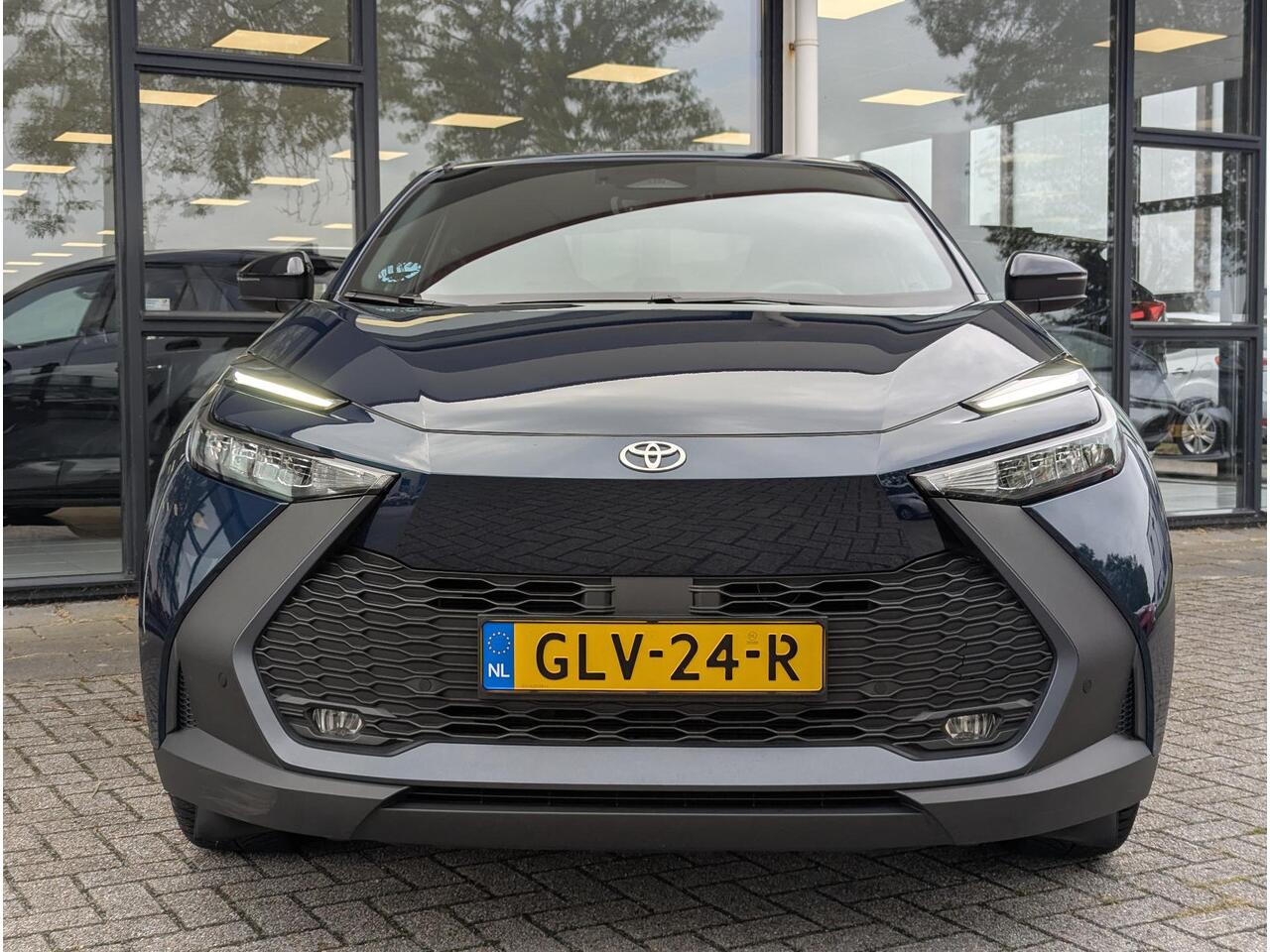 Toyota C-HR 1.8 Hybrid 140 Dynamic | ACC | PDC V+A | Camera | Led | Apple Carplay / Android Auto