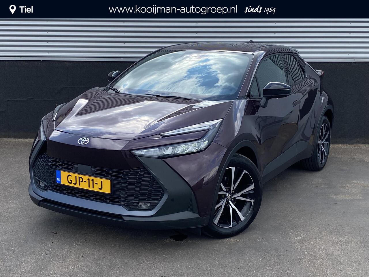 Toyota C-HR 1.8 Hybrid 140 Dynamic NL-auto, Dodehoekdetectie, Adaptieve cruise control, keyless, achteruitrij camera, navigatie Apple CarPlay/Android Auto, parkeersensoren