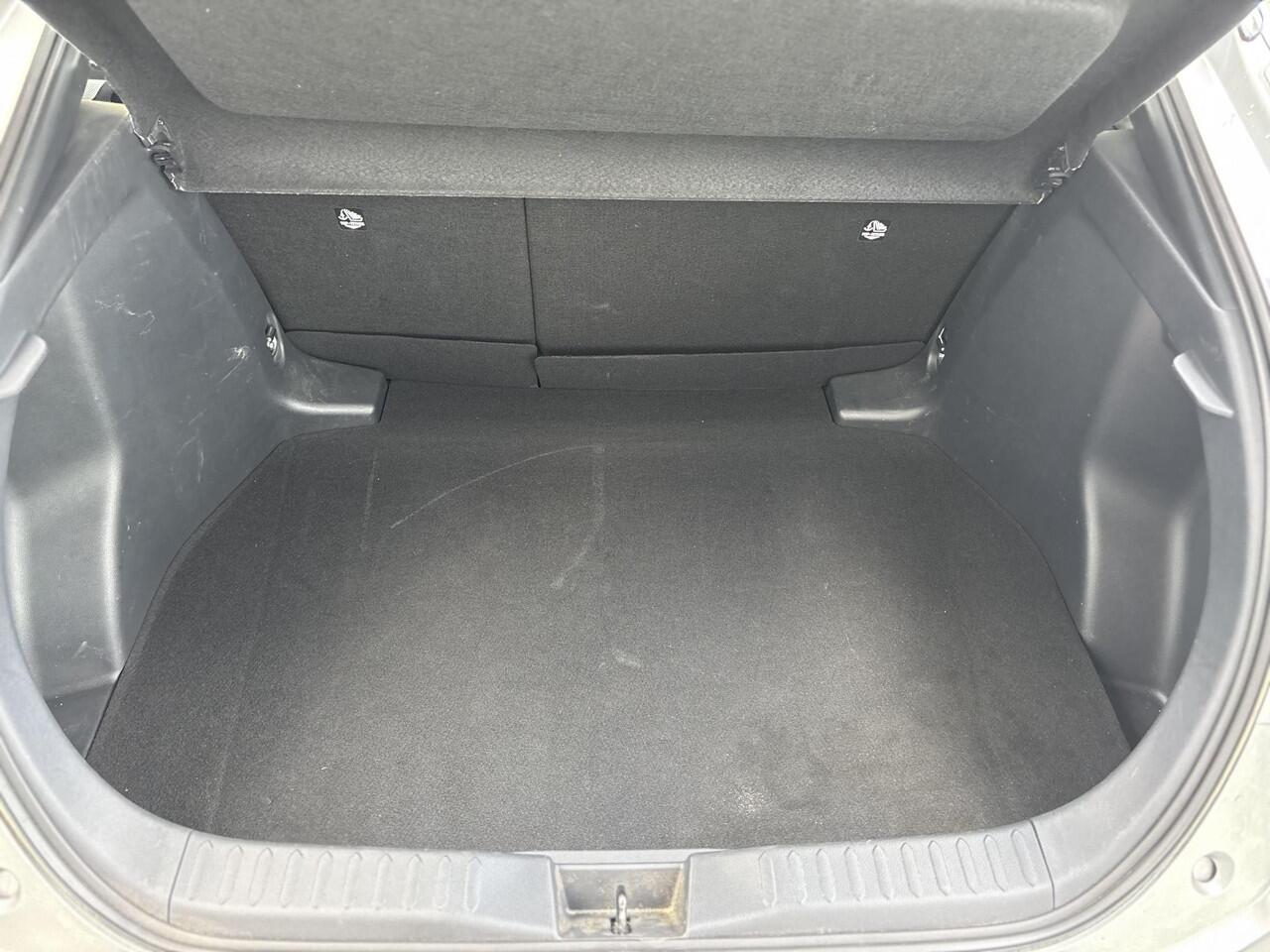 Toyota C-HR 1.8 Hybrid 140 First Edition