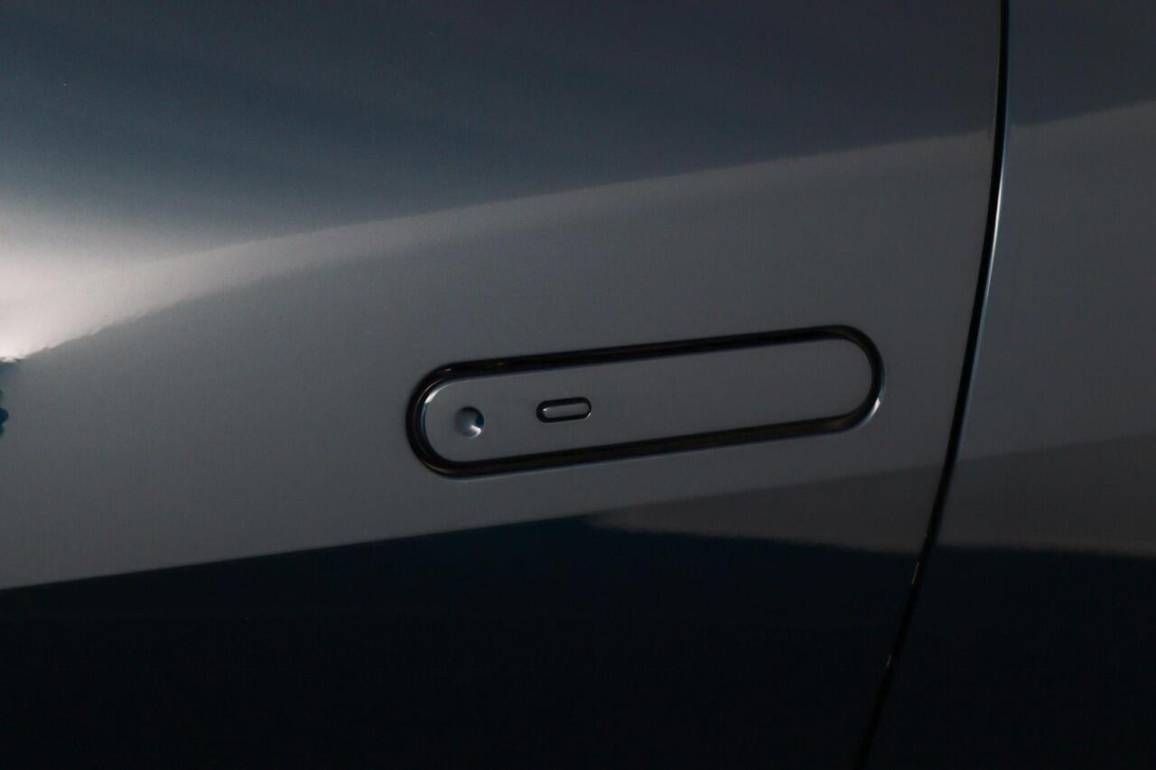 Toyota C-HR 1.8 Hybrid 140 Dynamic | Climate Control | Navi |