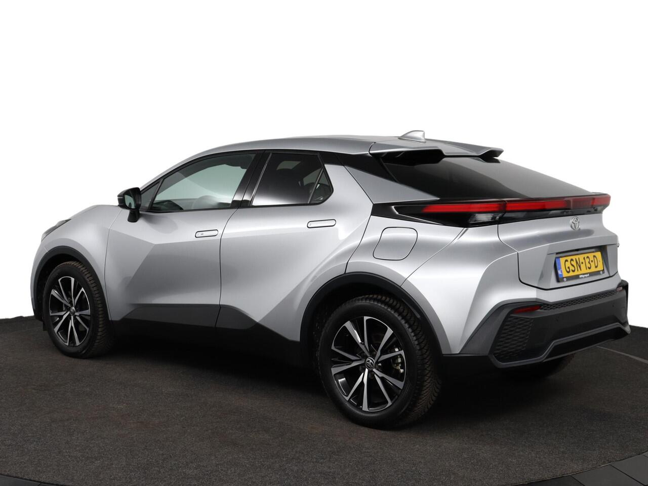 Toyota C-HR 1.8 Hybrid 140 Dynamic | Navigatie | Parkeer sensoren |