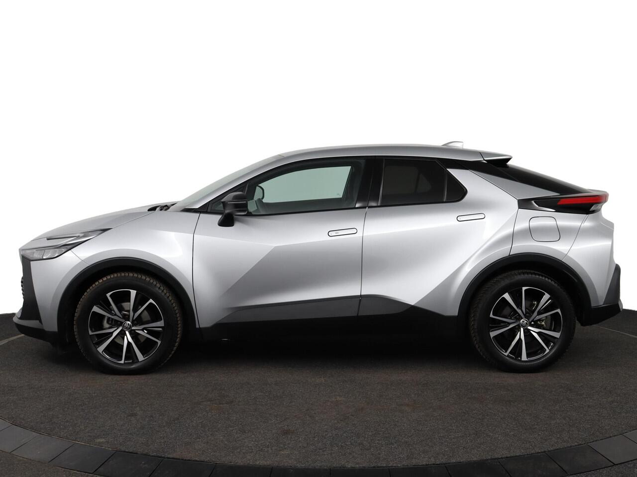 Toyota C-HR 1.8 Hybrid 140 Dynamic | Navigatie | Parkeer sensoren |