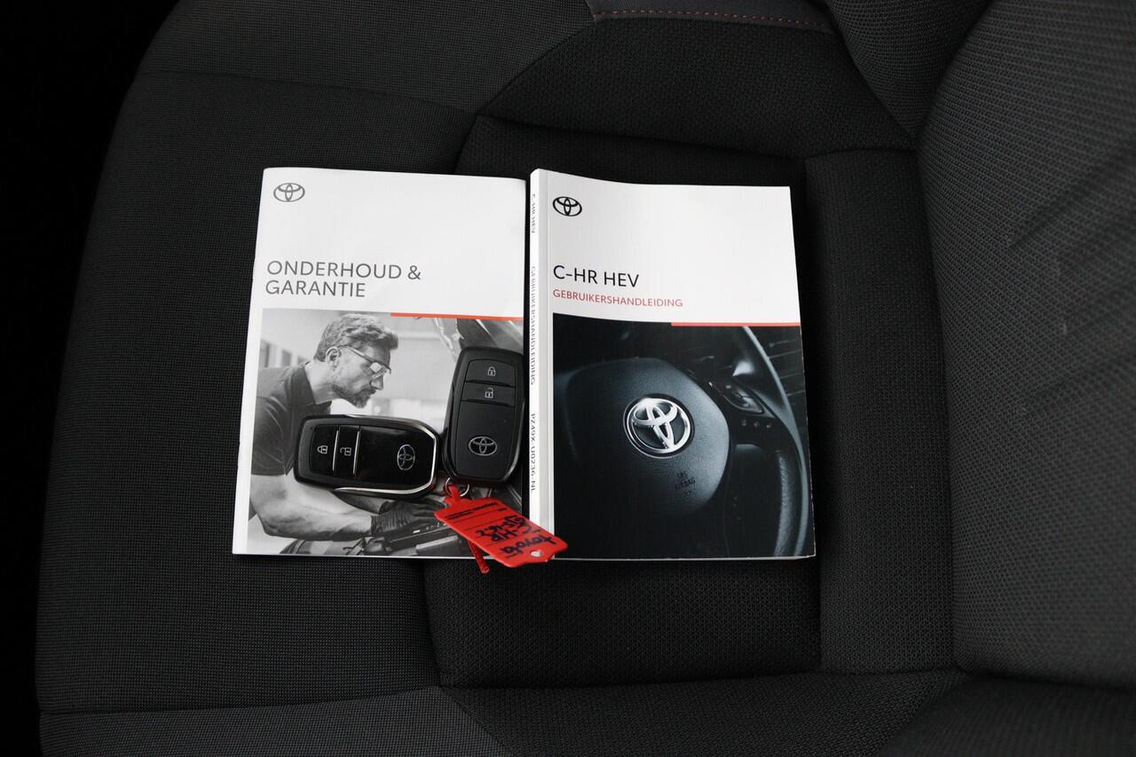 Toyota C-HR 1.8 Hybrid 140 Dynamic | Adaptive Cruise Control | Apple Carplay | Android Auto | Achteruitrijcamera | Parkeersensoren | Keyless entry |