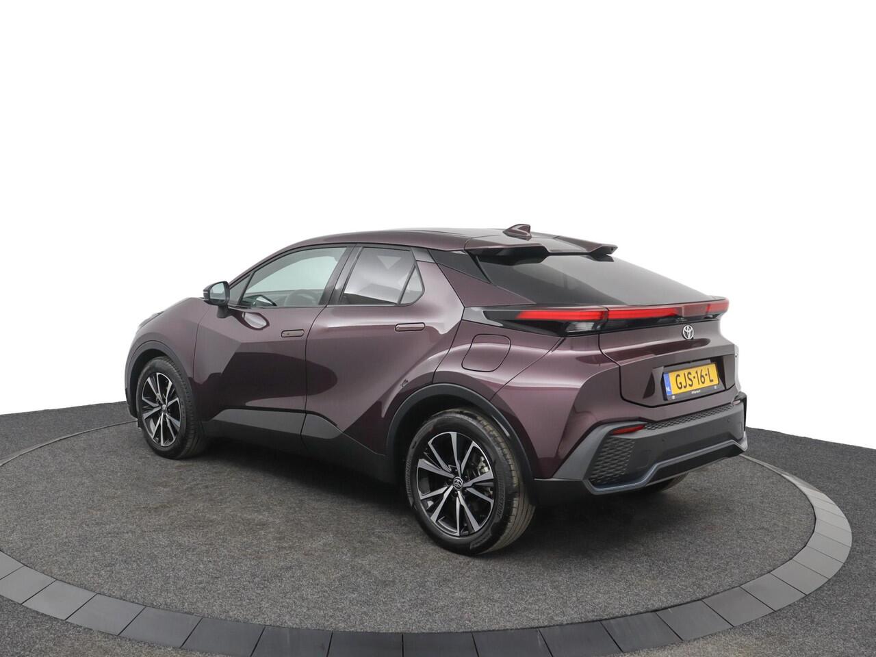 Toyota C-HR 1.8 Hybrid 140 Dynamic | Adaptive Cruise Control | Apple Carplay | Android Auto | Achteruitrijcamera | Parkeersensoren | Keyless entry |