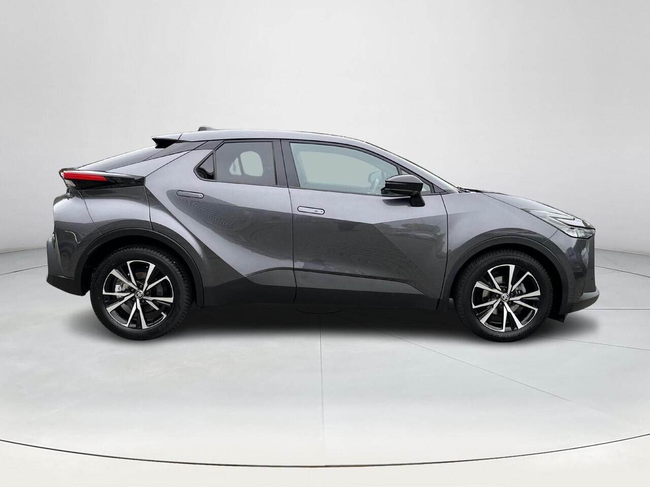 Toyota C-HR 1.8 Hybrid 140 Dynamic | All-in prijs | Apple/Android | Camera | Cruise Control | Parkeersensoren |