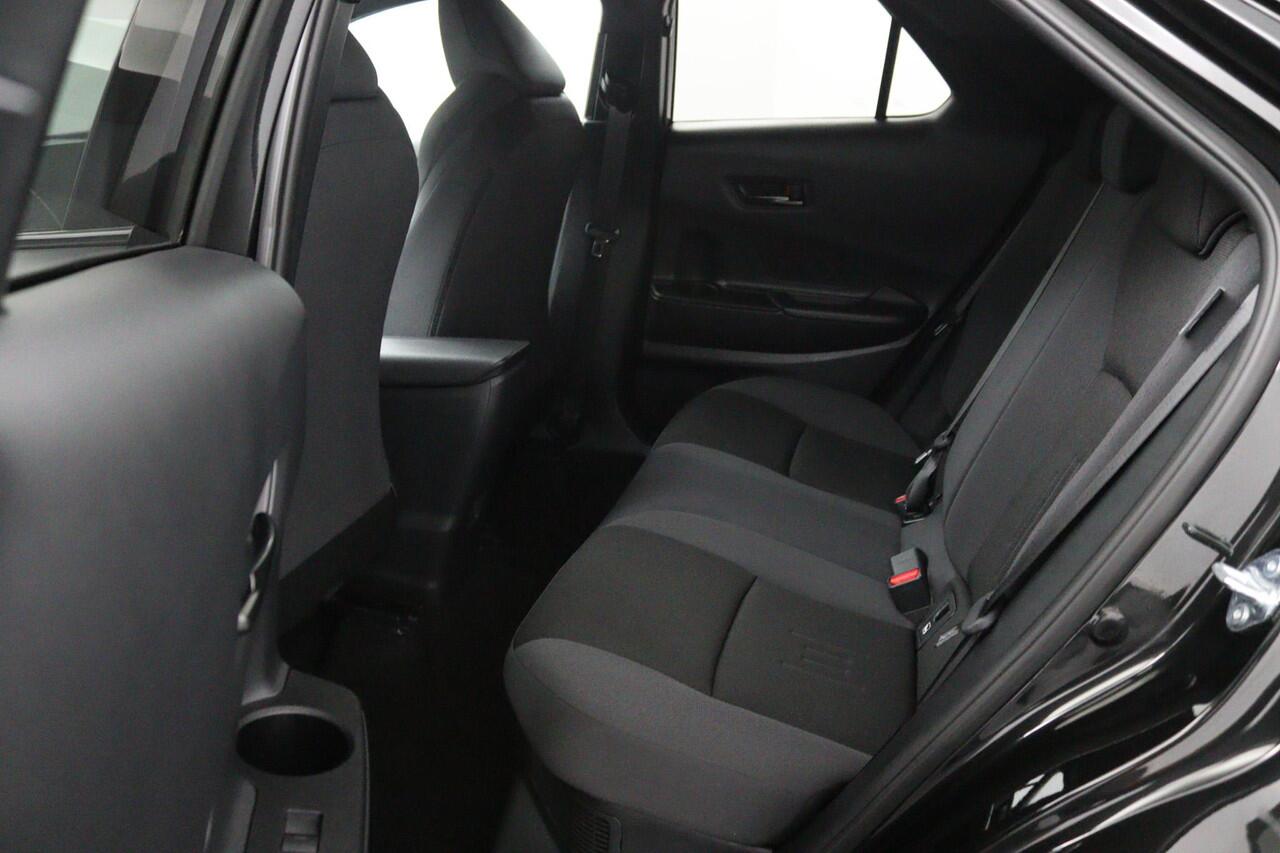 Toyota C-HR 1.8 Hybrid 140 Dynamic | Keyless Entry | Dodehoek Detectie | Navigatie | Parkeersensoren Rondom |