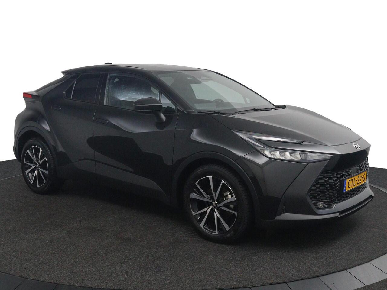 Toyota C-HR 1.8 Hybrid 140 Dynamic | Keyless Entry | Dodehoek Detectie | Navigatie | Parkeersensoren Rondom |