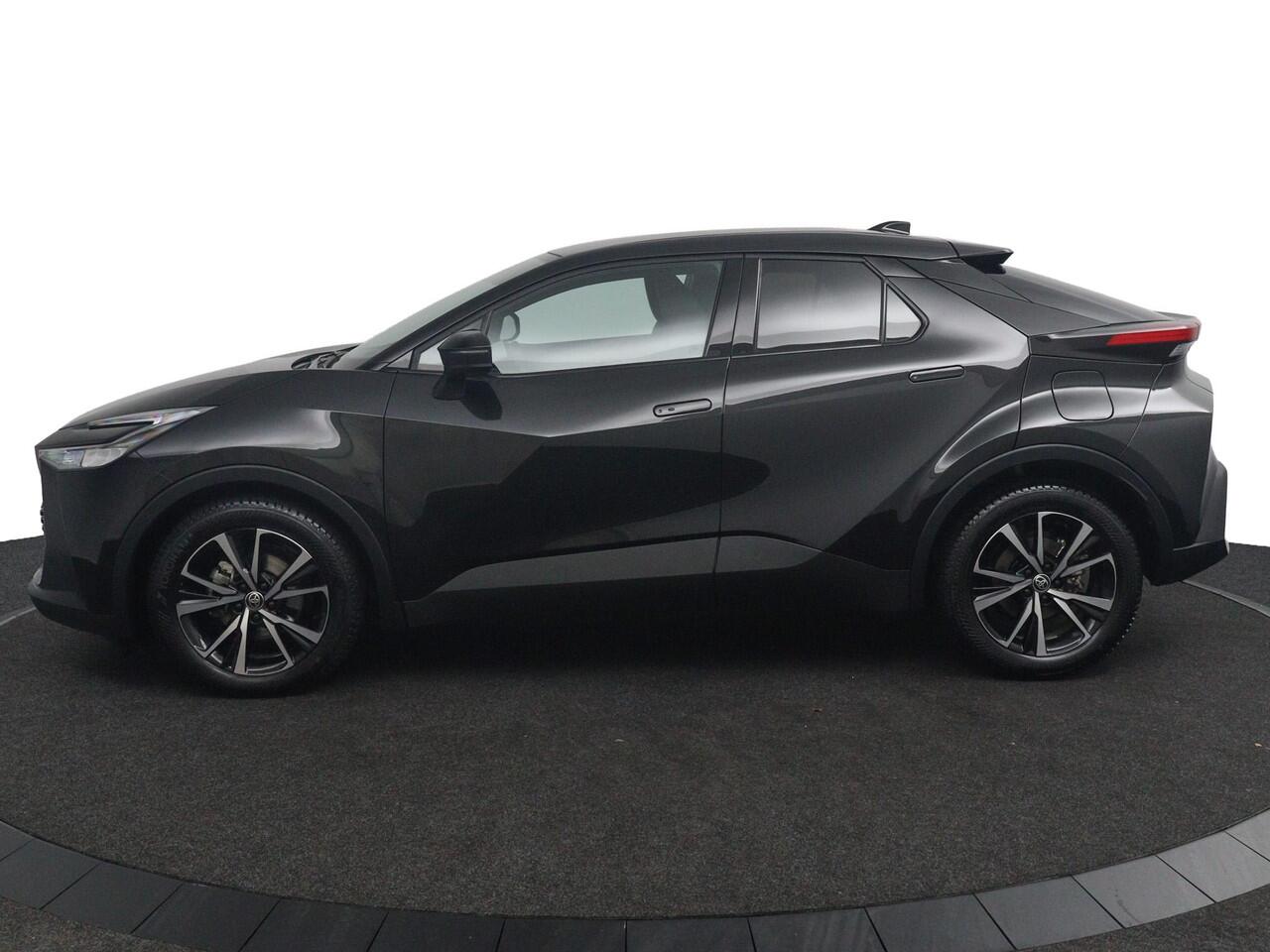 Toyota C-HR 1.8 Hybrid 140 Dynamic | Keyless Entry | Dodehoek Detectie | Navigatie | Parkeersensoren Rondom |