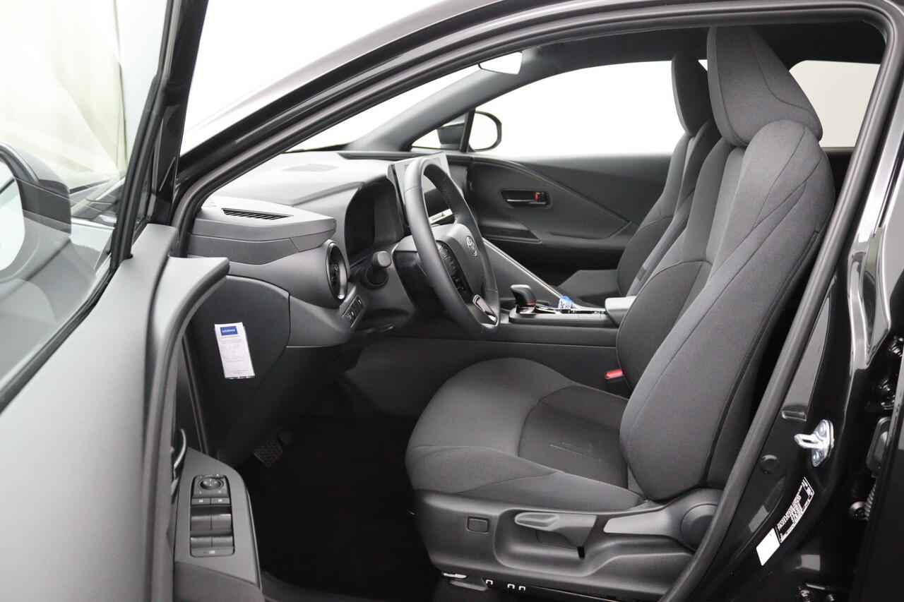 Toyota C-HR 1.8 Hybrid 140 Dynamic | Keyless Entry | Dodehoek Detectie | Navigatie | Parkeersensoren Rondom |