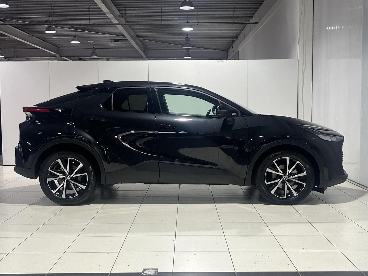 Toyota C-HR 1.8 Hybrid 140 Dynamic | Apple carplay/anroid auto | Dealer onderhouden |