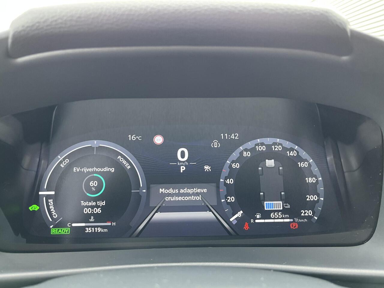 Toyota C-HR 1.8 Hybrid 140 Dynamic Dodehoek detectie, achteruitrij camera, adaptieve cruise control, Apple Carplay/Android Auto, keyless, parkeersensoren v&a