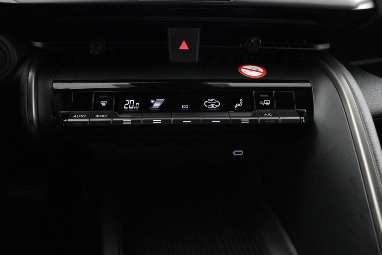 Toyota C-HR 1.8 Hybrid 140 | Nieuw Model | Navigatie | Climate control |