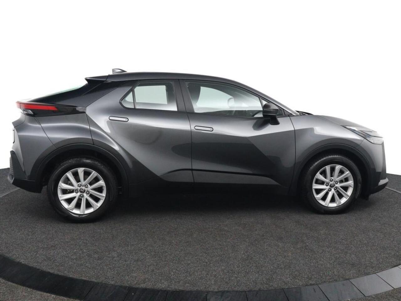 Toyota C-HR 1.8 Hybrid 140 | Nieuw Model | Navigatie | Climate control |