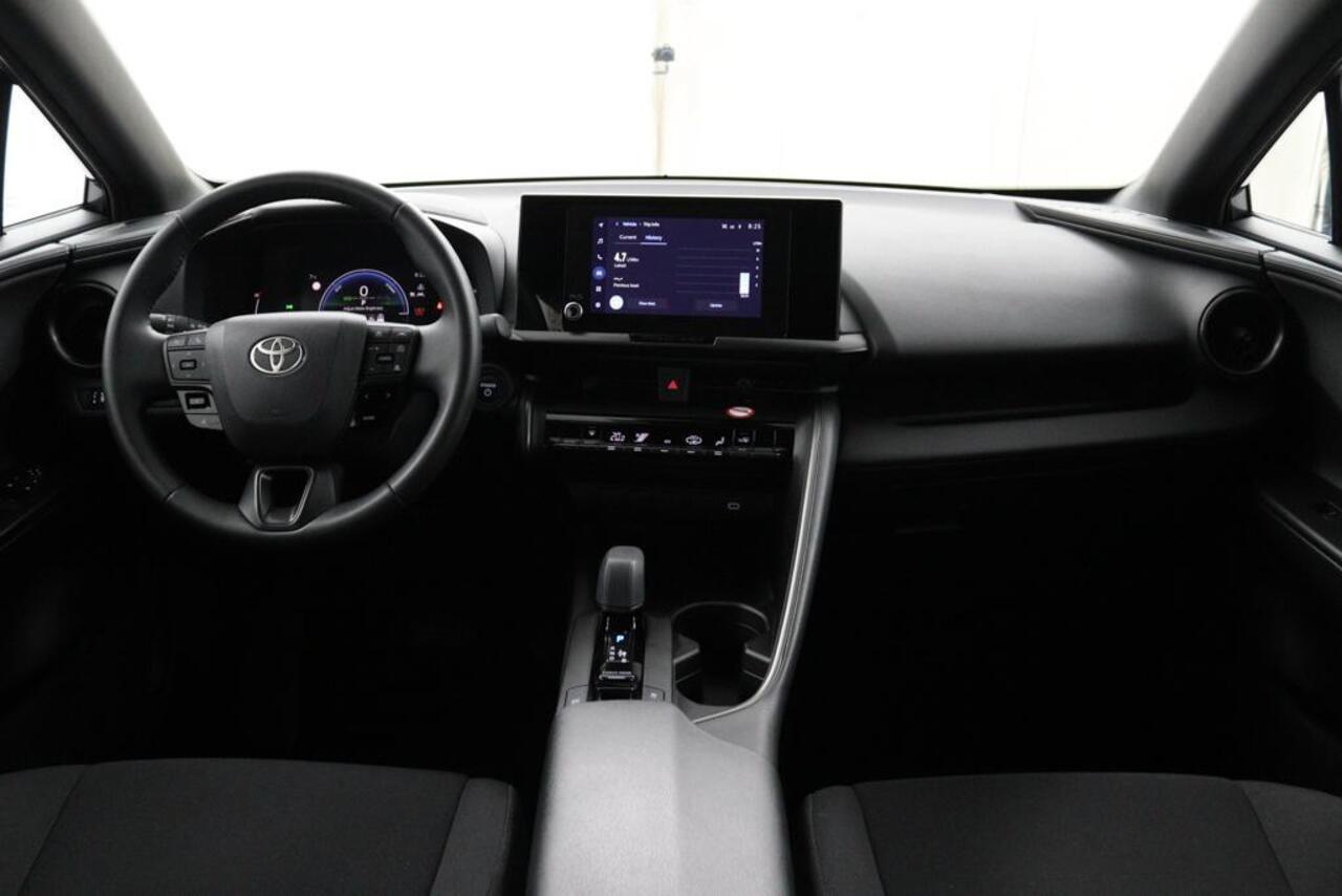 Toyota C-HR 1.8 Hybrid 140 | Nieuw Model | Navigatie | Climate control |