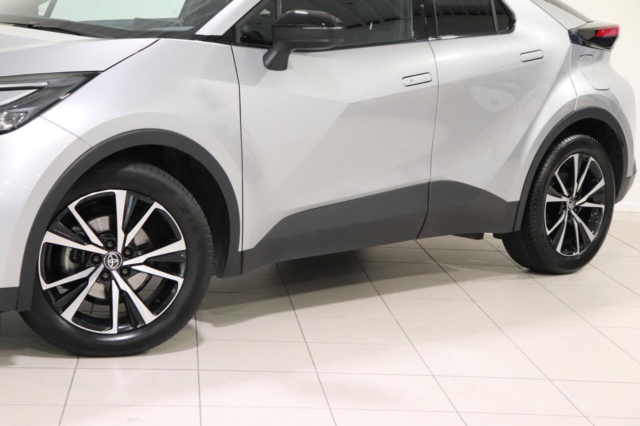Toyota C-HR 1.8 Hybrid 140 Dynamic, Parkeersensoren, BSM, Apple Carplay/Android Auto!