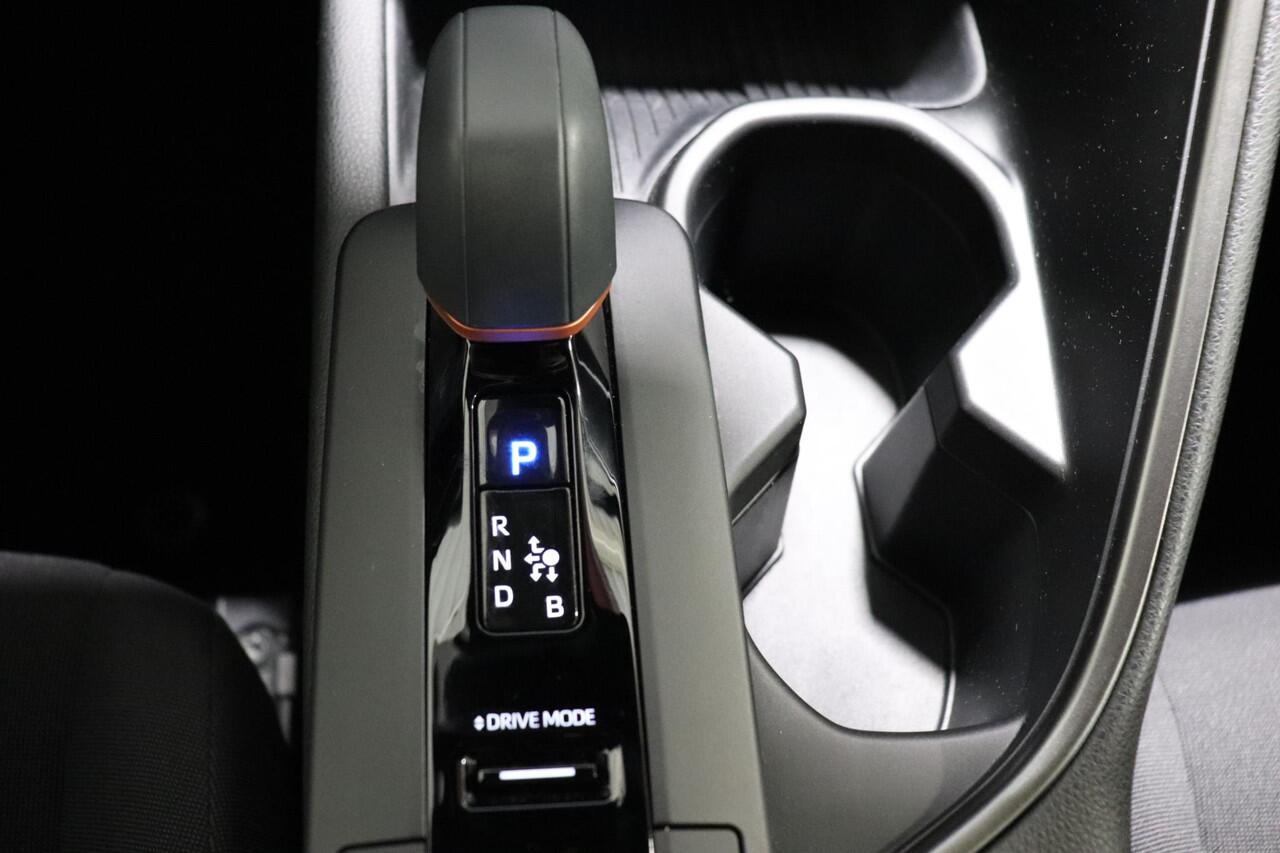 Toyota C-HR 1.8 Hybrid 140 Dynamic, Parkeersensoren, BSM, Apple Carplay/Android Auto!