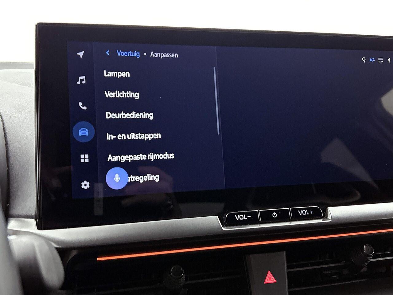 Toyota C-HR 1.8 Hybrid Executive 140PK | 360 Camera | Stoelverwarming | Full-LED Koplampen | Adaptive Cruise Control | Navigatie | Apple CarPlay & Android Auto