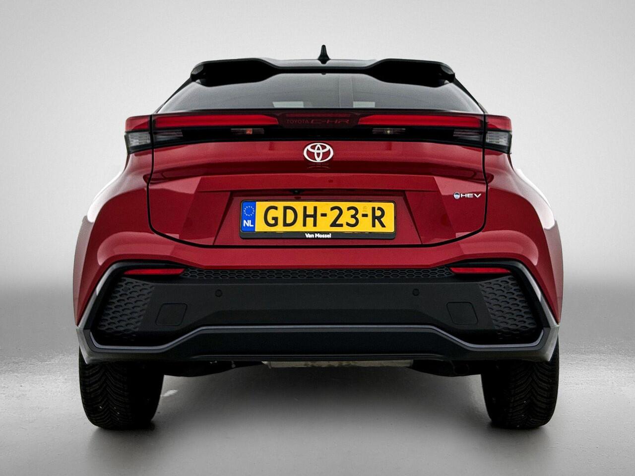 Toyota C-HR 1.8 Hybrid Executive 140PK | 360 Camera | Stoelverwarming | Full-LED Koplampen | Adaptive Cruise Control | Navigatie | Apple CarPlay & Android Auto