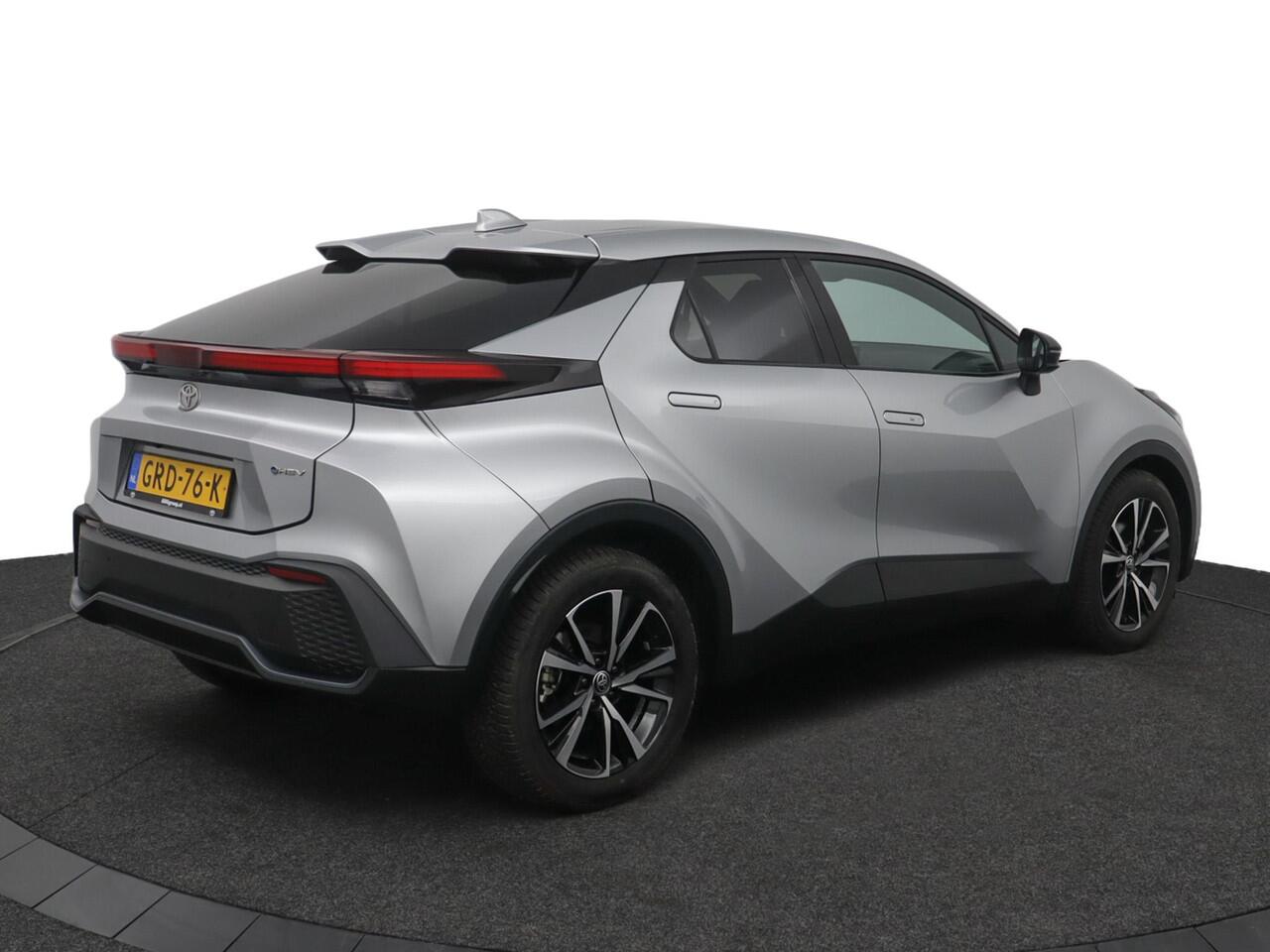 Toyota C-HR 1.8 Hybrid 140 Dynamic | Adaptive Cruise Control | Apple Carplay | Android Auto | Achteruitrijcamera | Parkeersensoren | Keyless entry |