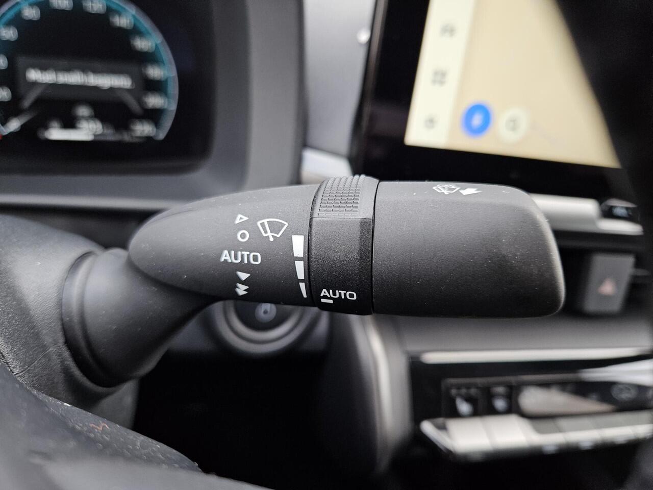 Toyota C-HR 1.8 Hybrid 140 Executive Special | All season banden |