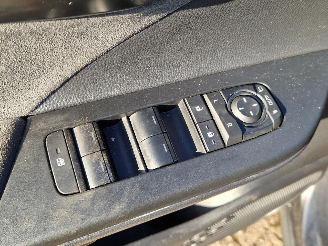 Toyota C-HR 1.8 Hybrid 140 Executive | 360 Camera | PDC Rondom | Stoelverw. |