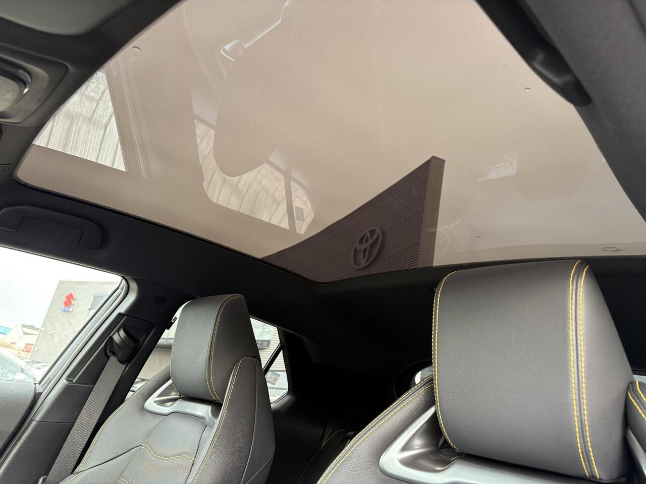 Toyota C-HR 2.0 Hybrid 200 Première Edition AWD **PANORAMADAK/ GEHEUGEN VOORSTOEL/ 360 CAMERA/ LEDER BEKLEDING/ GARANTIE**