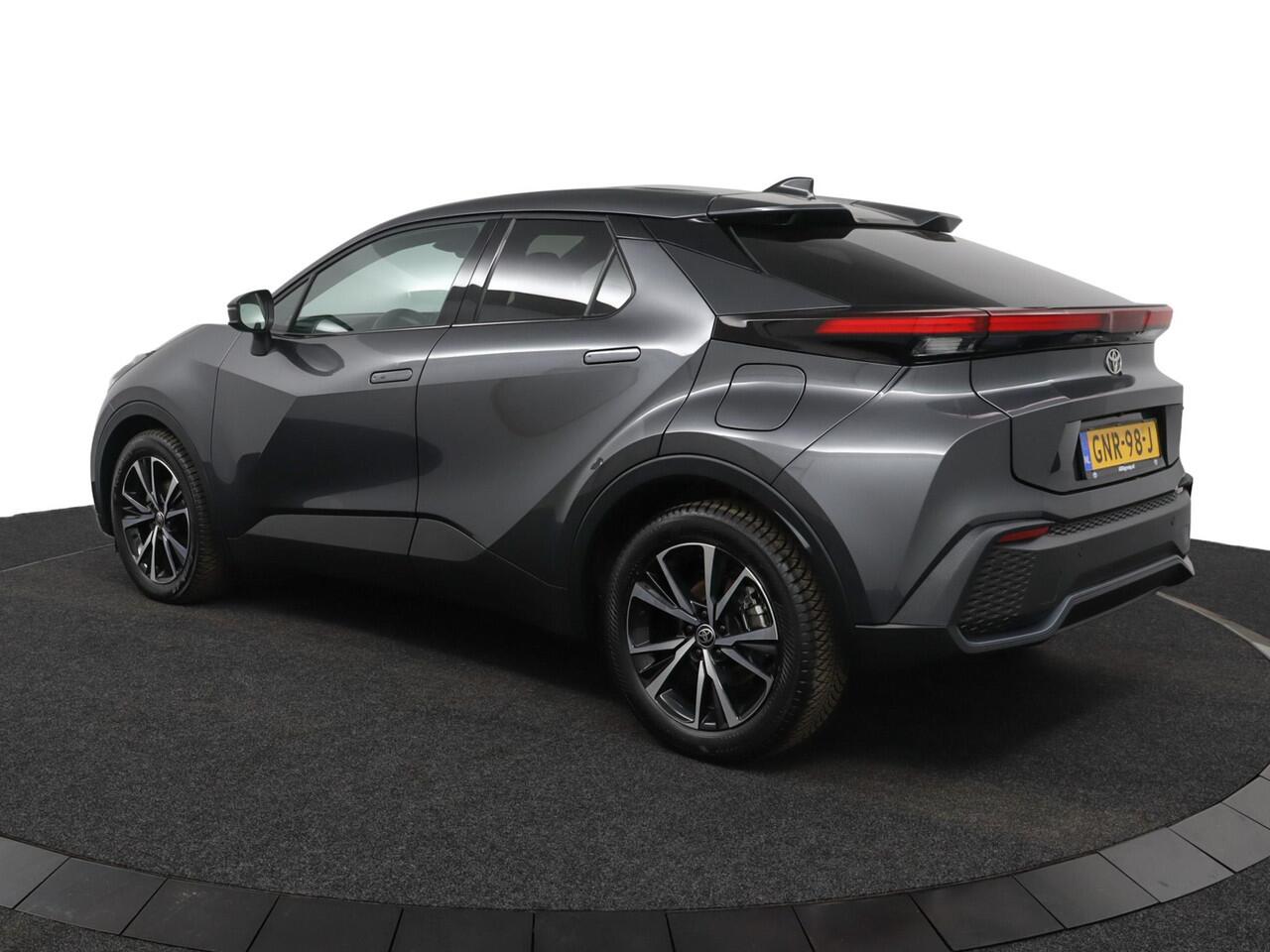 Toyota C-HR 1.8 Hybrid 140 Dynamic | Adaptive Cruise Control | Apple Carplay | Android Auto | Achteruitrijcamera | Parkeersensoren | Keyless entry |