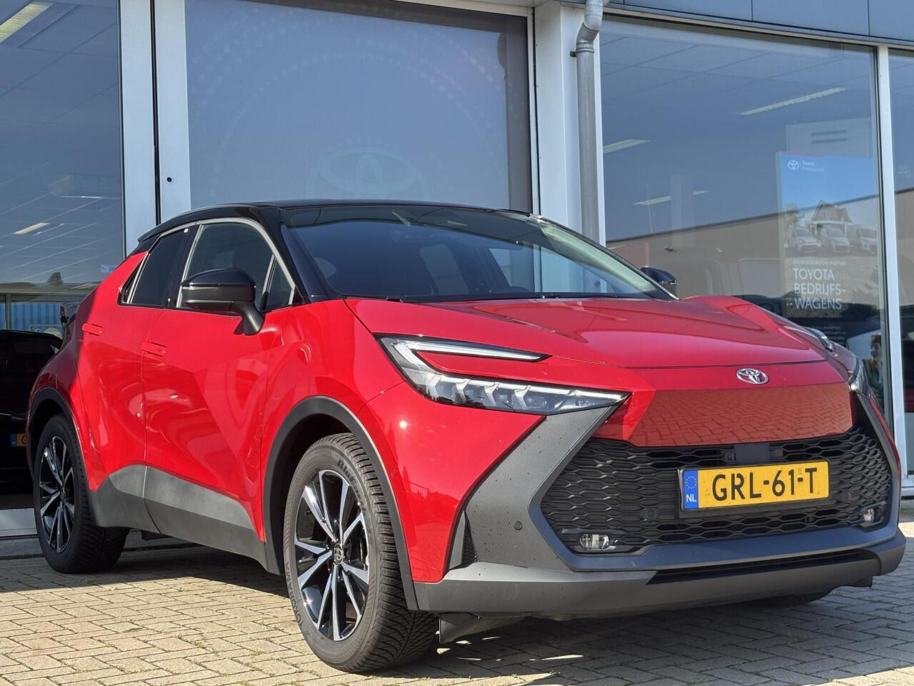 Toyota C-HR 1.8 Hybrid 140 First Edition | Zwart dak | Elek. achterklep | Blindspot | 360 Camera | Adaptive Cruise | 1e eigenaar | Toyota garantie tot 2034!
