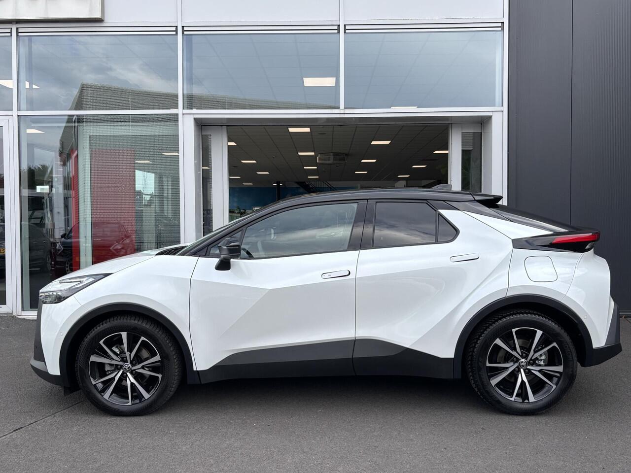 Toyota C-HR 1.8 Hybrid 140 First Edition | Dodehoekdetectie | 360 camera | Climate Control
