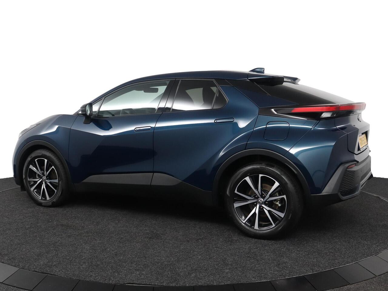 Toyota C-HR 1.8 Hybrid 140 Dynamic | Apple Carplay/Android Auto |