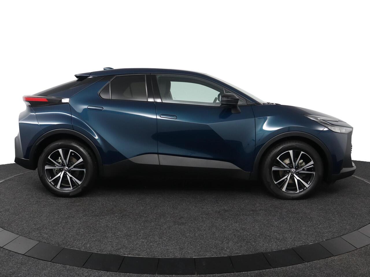 Toyota C-HR 1.8 Hybrid 140 Dynamic | Apple Carplay/Android Auto |