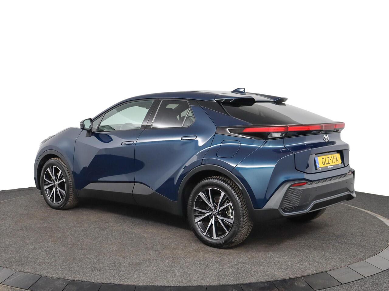 Toyota C-HR 1.8 Hybrid 140 Dynamic | Navigatie | Parkeer sensoren | Dodehoek detectie |