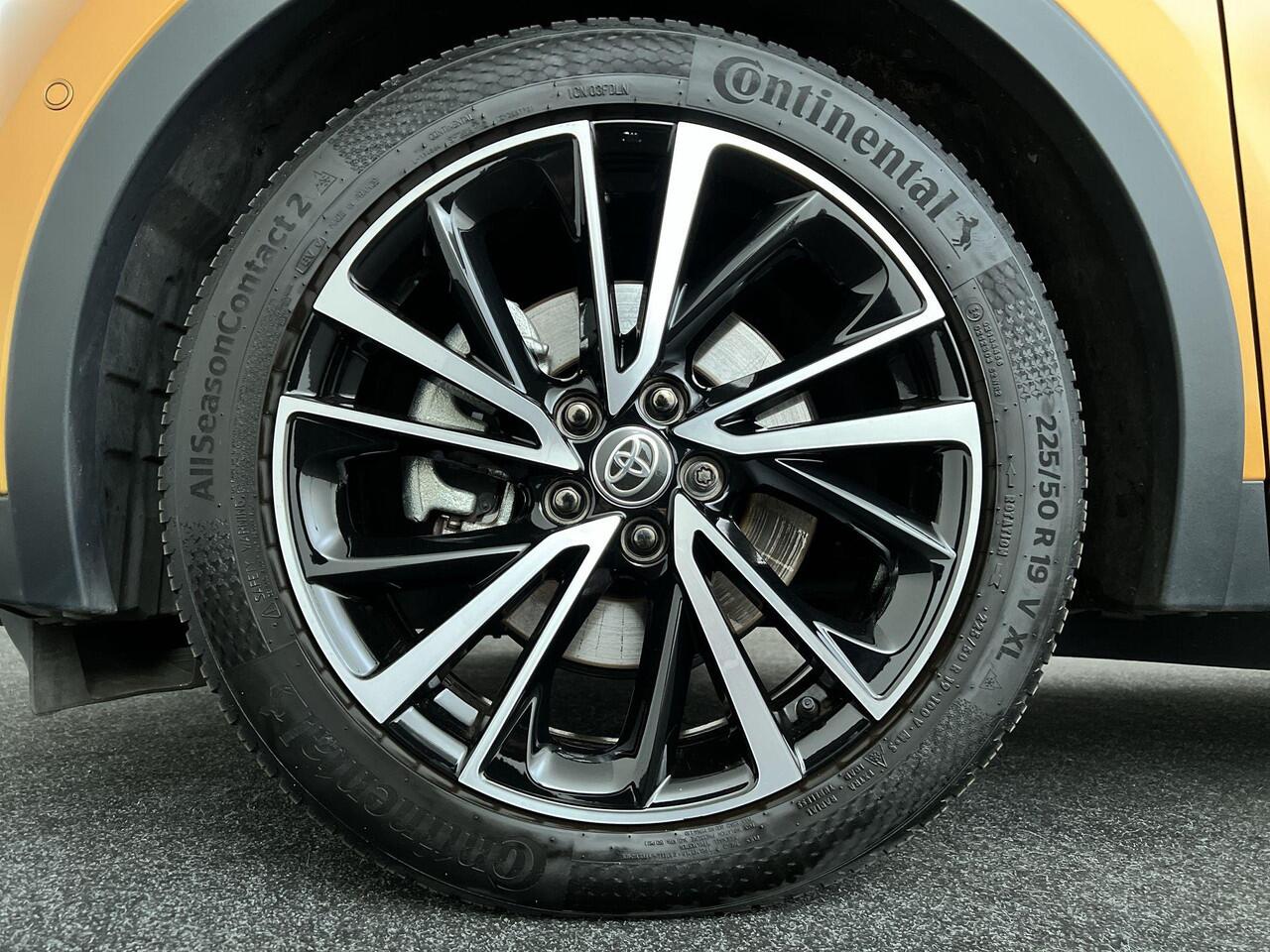 Toyota C-HR 2.0 Plug-in Hybrid 220 Première Edition | Rijklaar |