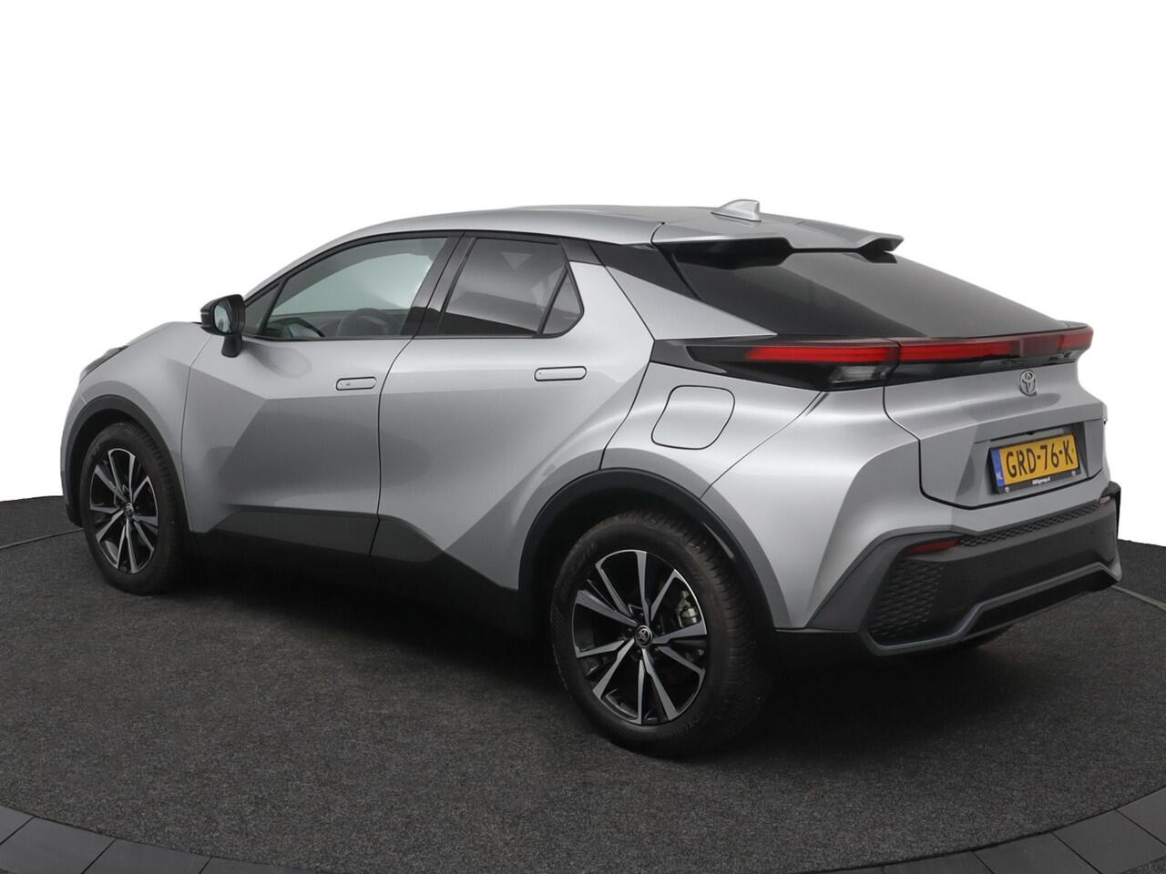 Toyota C-HR 1.8 Hybrid 140 Dynamic | Adaptive Cruise Control | Apple Carplay | Android Auto | Achteruitrijcamera | Parkeersensoren | Keyless entry |