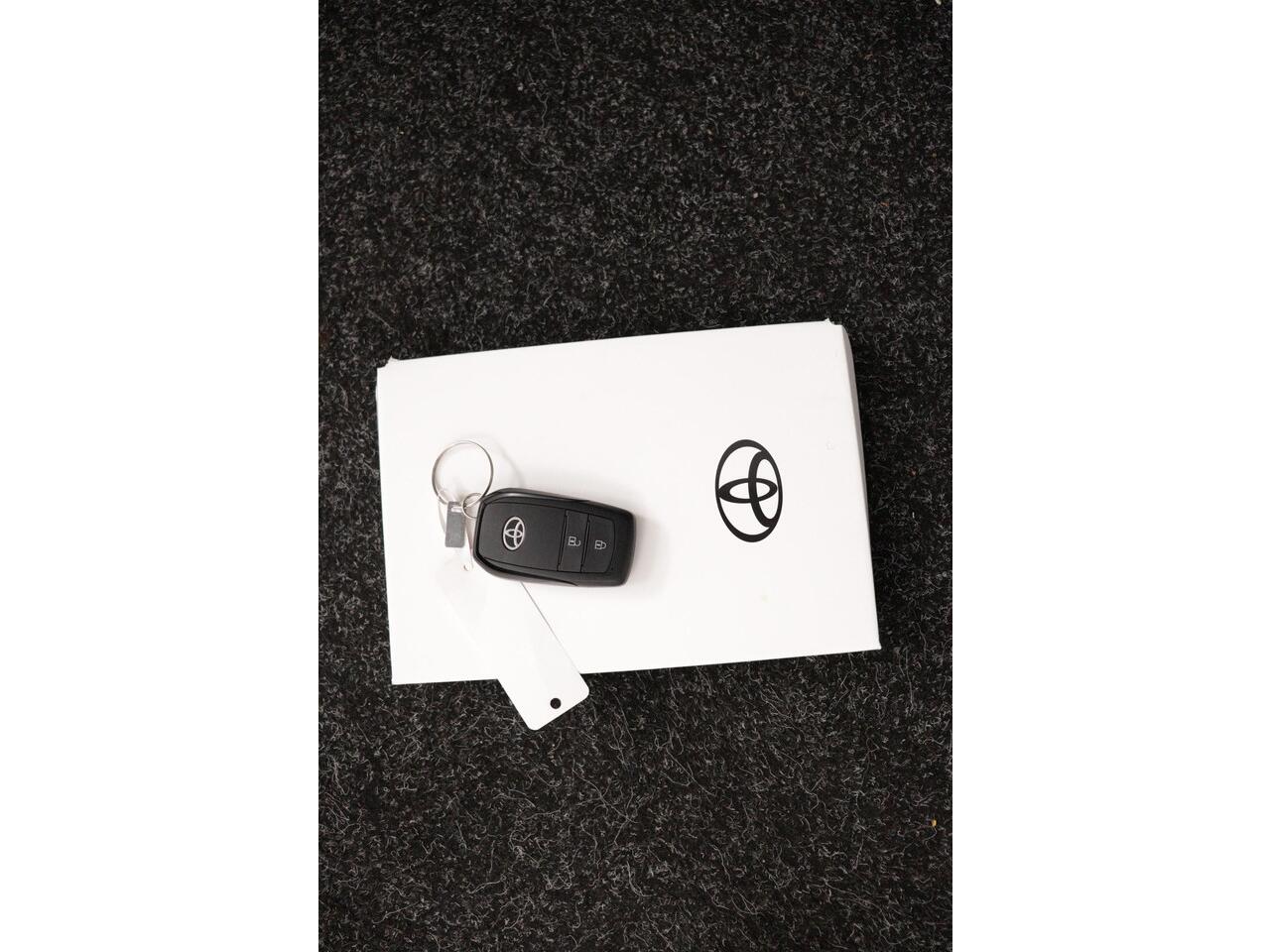 Toyota C-HR 1.8 Hybrid 140 Dynamic | Apple Carplay/Android Auto |